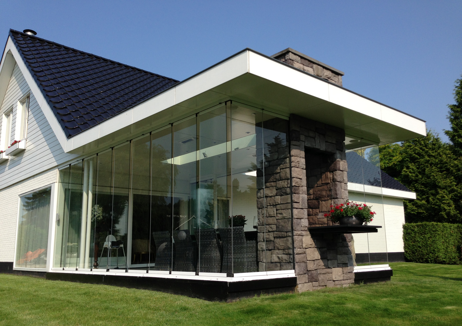 Innovatief schuif-draai-systeem SF 30 van SUNFLEX Innovatief schuif-draai-systeem SF 30 van SUNFLEX