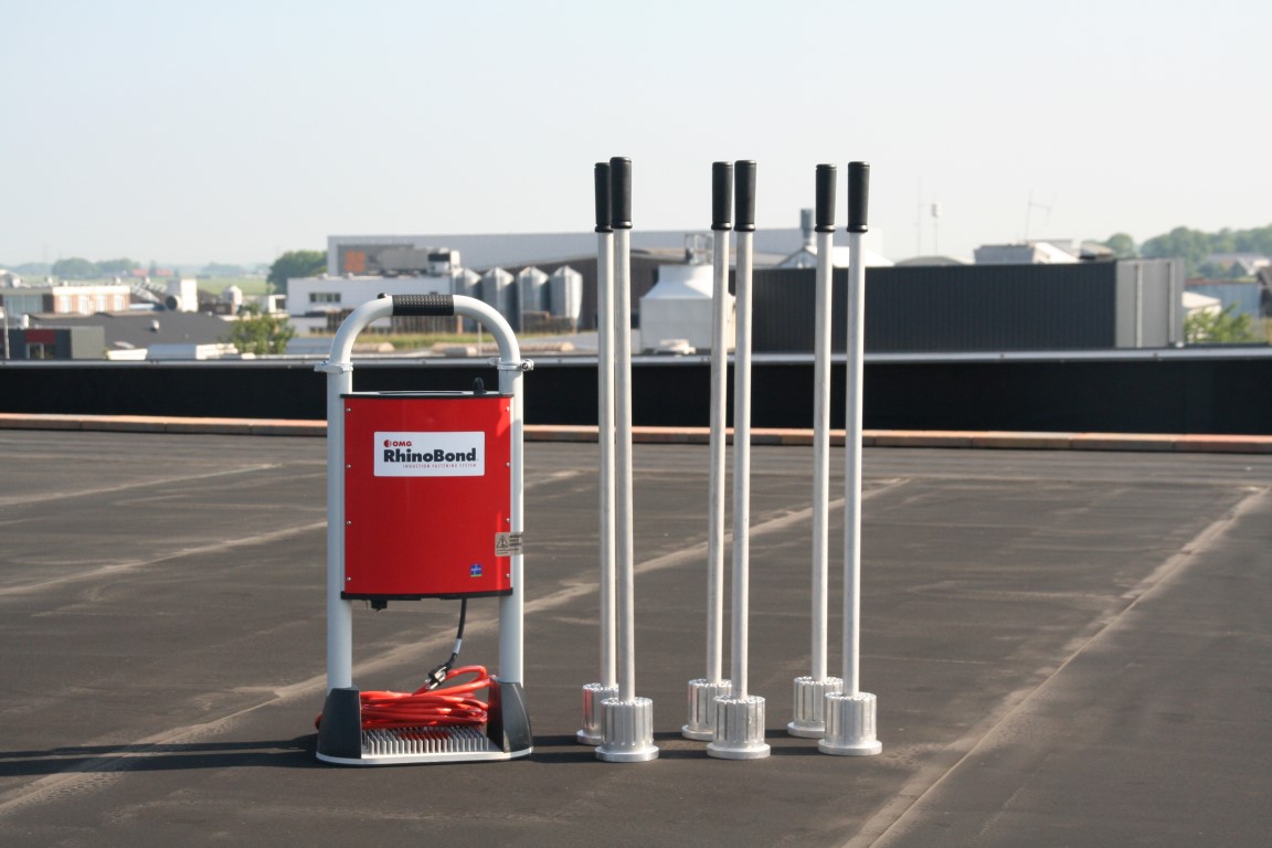 Innovatie op het dak: Mechanische bevestiging zonder perforatie