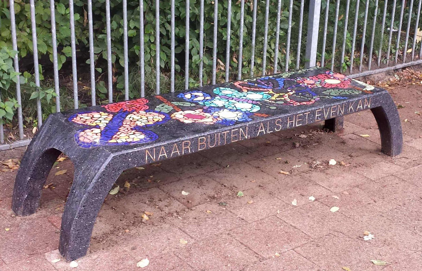 Splakato: de buitenbank met (eigen) stijl Splakato: de buitenbank met (eigen) stijl