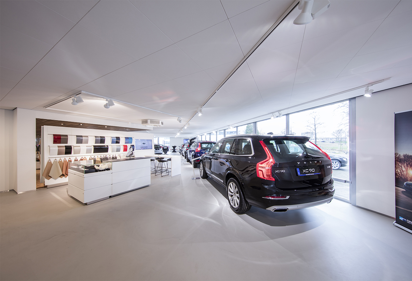 Volvo Nederland kiest voor ROCKFON Blanka plafondsysteem Volvo Nederland kiest voor ROCKFON Blanka plafondsysteem
