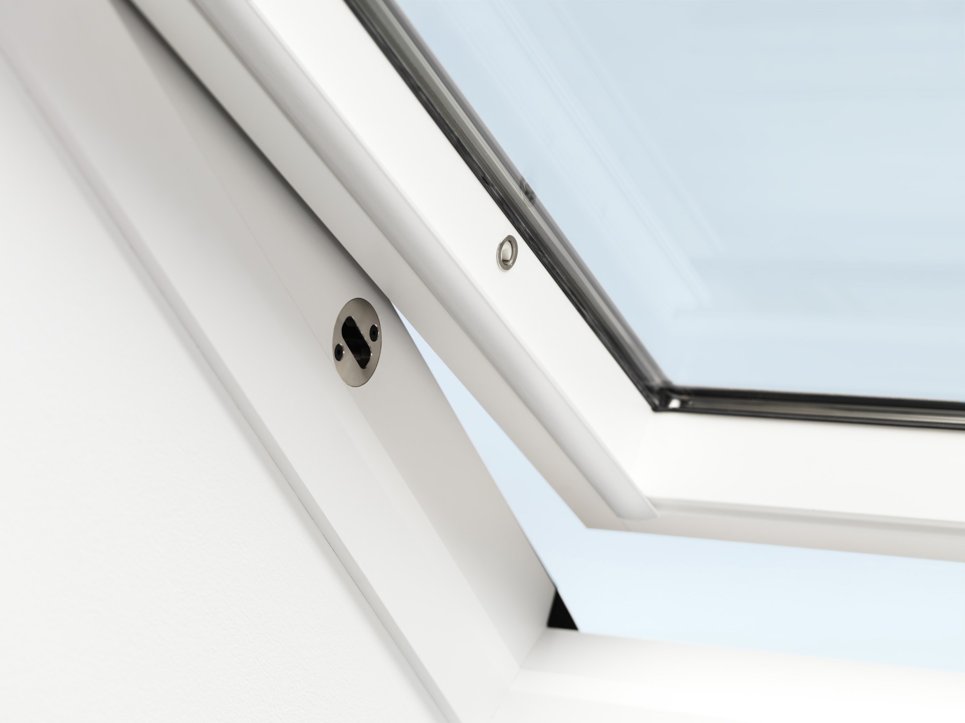 VELUX biedt inbraakwerende oplossingen voor opklimbare situaties VELUX biedt inbraakwerende oplossingen voor opklimbare situaties