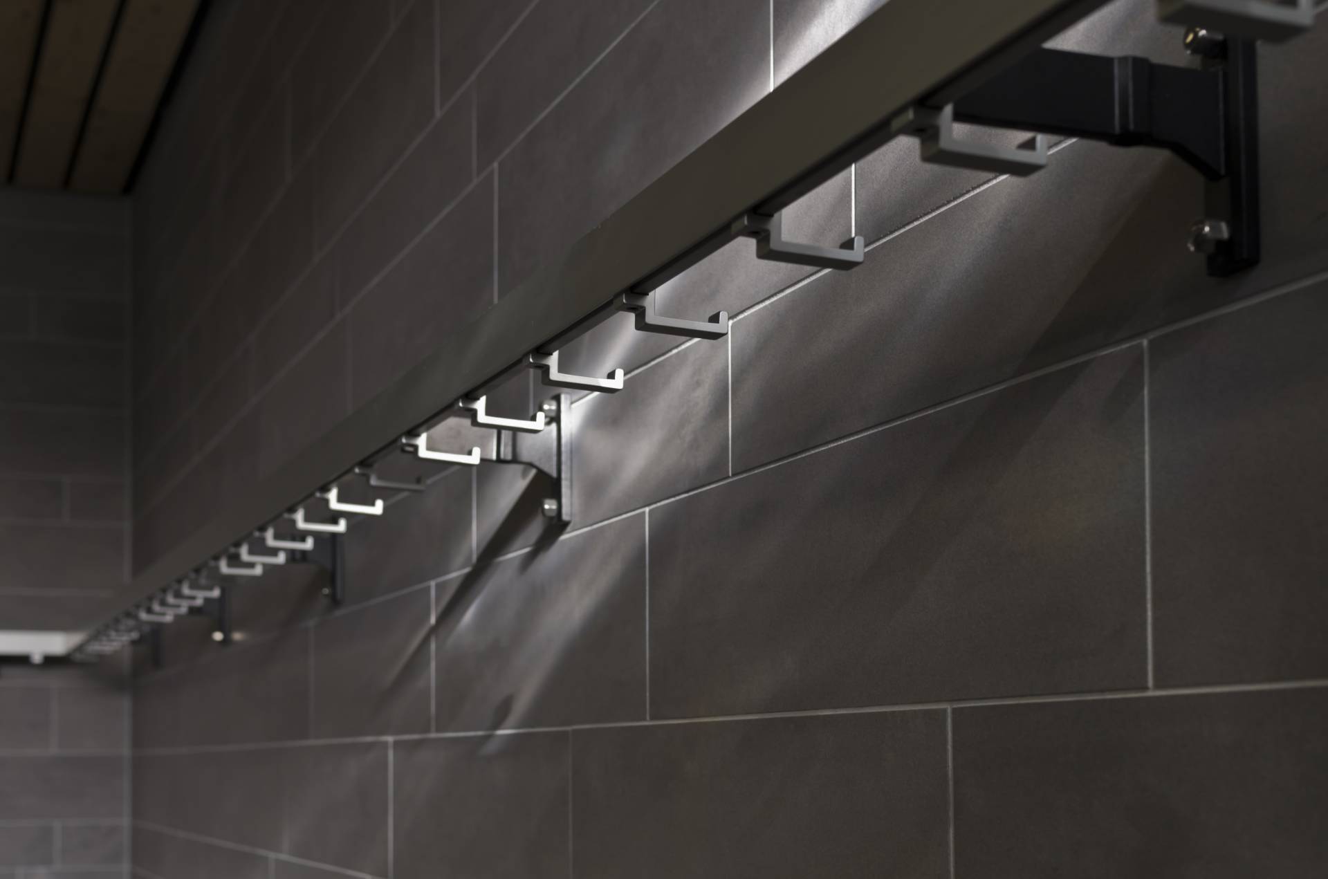 Hermeta : expert in garderobesystemen Hermeta : expert in garderobesystemen