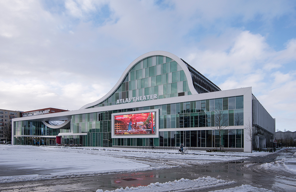 Houten Derako Plafonds – eyecatcher Atlas theater Houten Derako Plafonds – eyecatcher Atlas theater