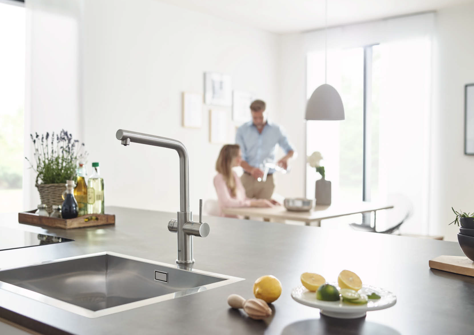 Grohe Blue Home: Plat, licht bruisend of bruisend water uit je eigen keukenkraan Grohe Blue Home: Plat, licht bruisend of bruisend water uit je eigen keukenkraan