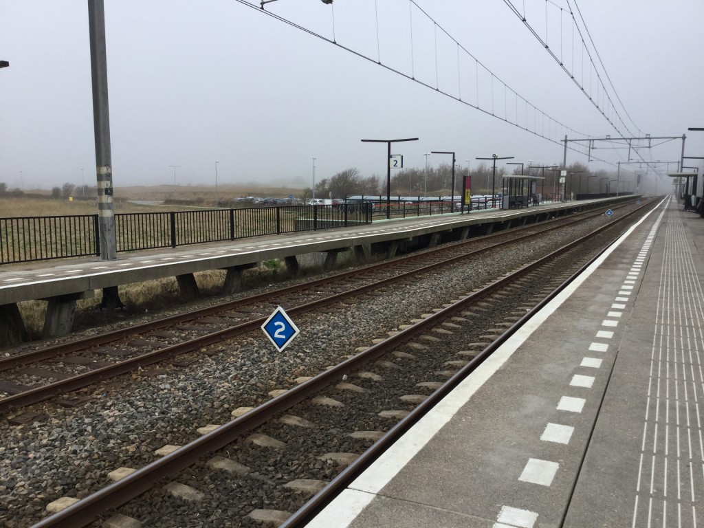 Heras plaatst perronhekwerk op station Den Helder Heras plaatst perronhekwerk op station Den Helder