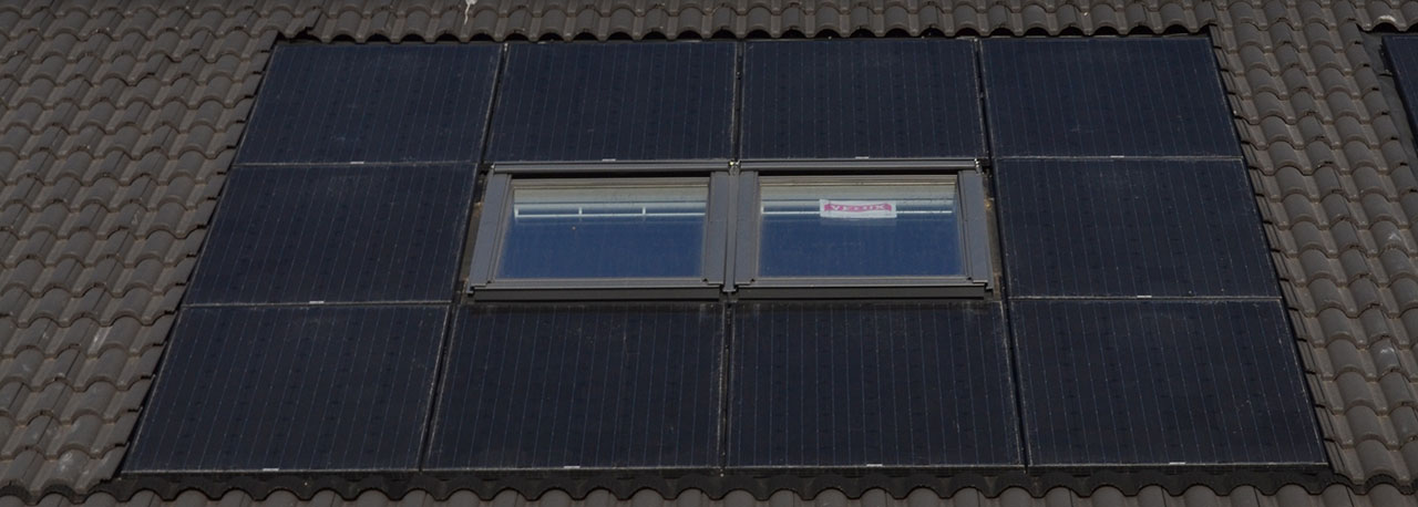 Een goede integratie van zonnepanelen en daglichtoplossingen zijn essentieel. Een goede integratie van zonnepanelen en daglichtoplossingen zijn essentieel.