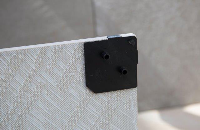 Fixplate lock systeem voor keramiek op dakterrassen