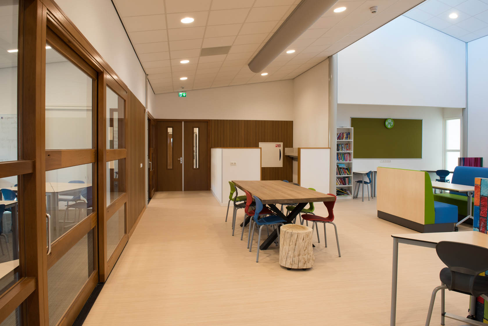 Marmoleum vloeren van Forbo Flooring zorgen voor natuurlijke uitstraling duurzaamste school Nederland Marmoleum vloeren van Forbo Flooring zorgen voor natuurlijke uitstraling duurzaamste school Nederland
