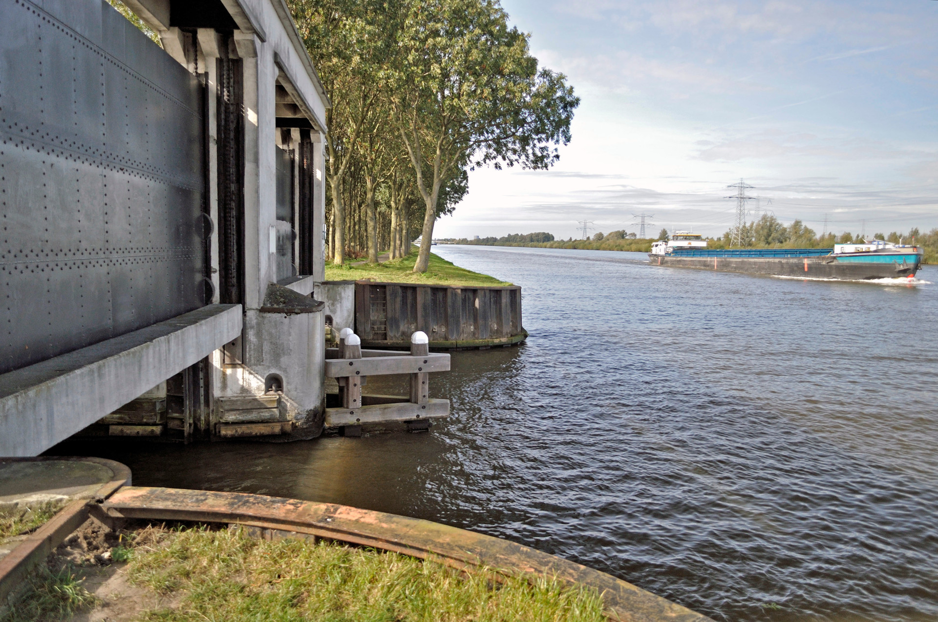 By Frederik Balhuizen (Own work) [CC BY-SA 3.0 nl (https://creativecommons.org/licenses/by-sa/3.0/nl/deed.en)], via Wikimedia Commons