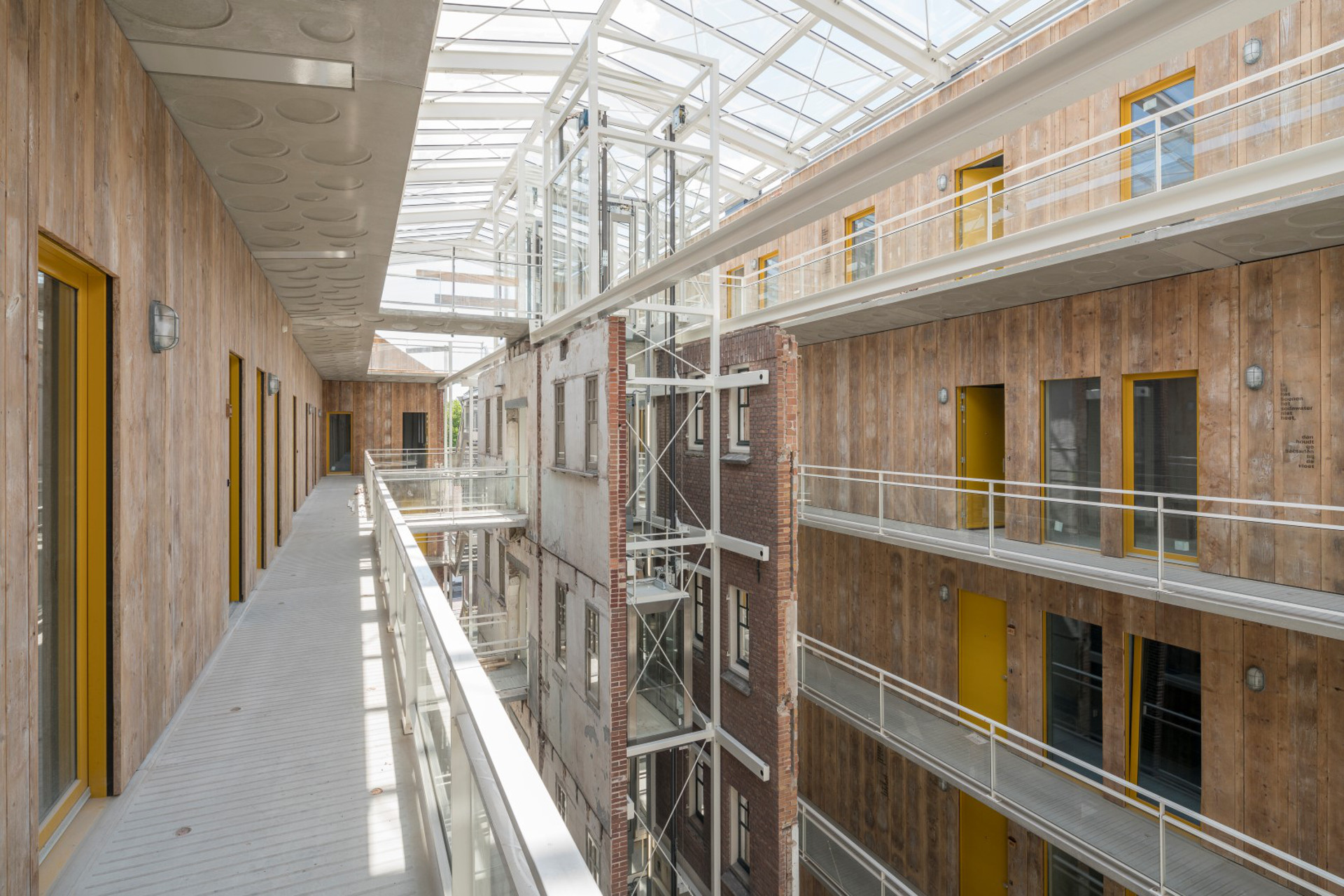 galerijen binnen in gebouw