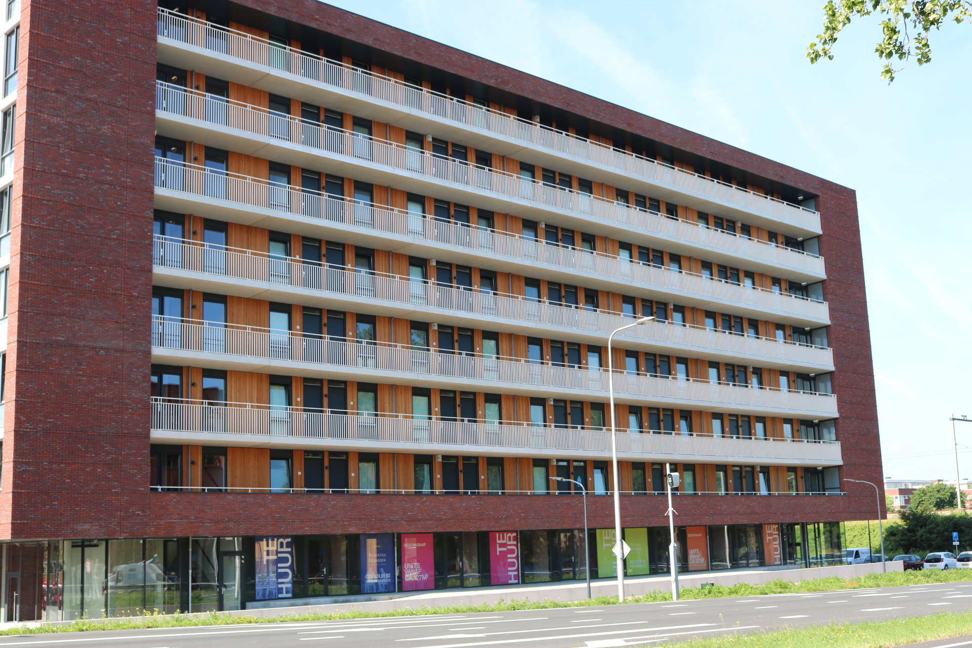 Vooraanzicht flat met gallerijen