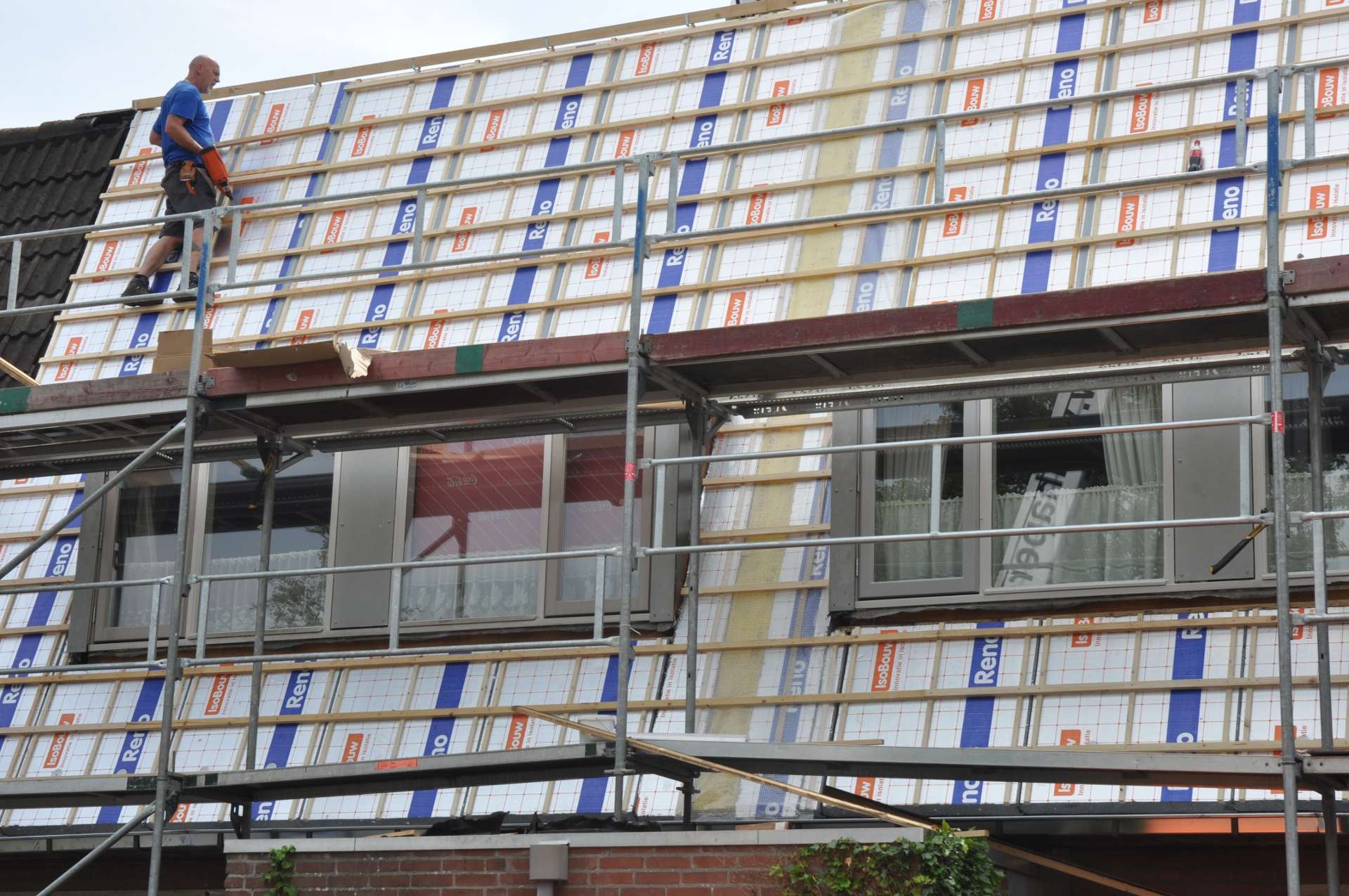 IsoBouw SlimFix Reno+, renovatieplaten voor op dragend dakbeschot