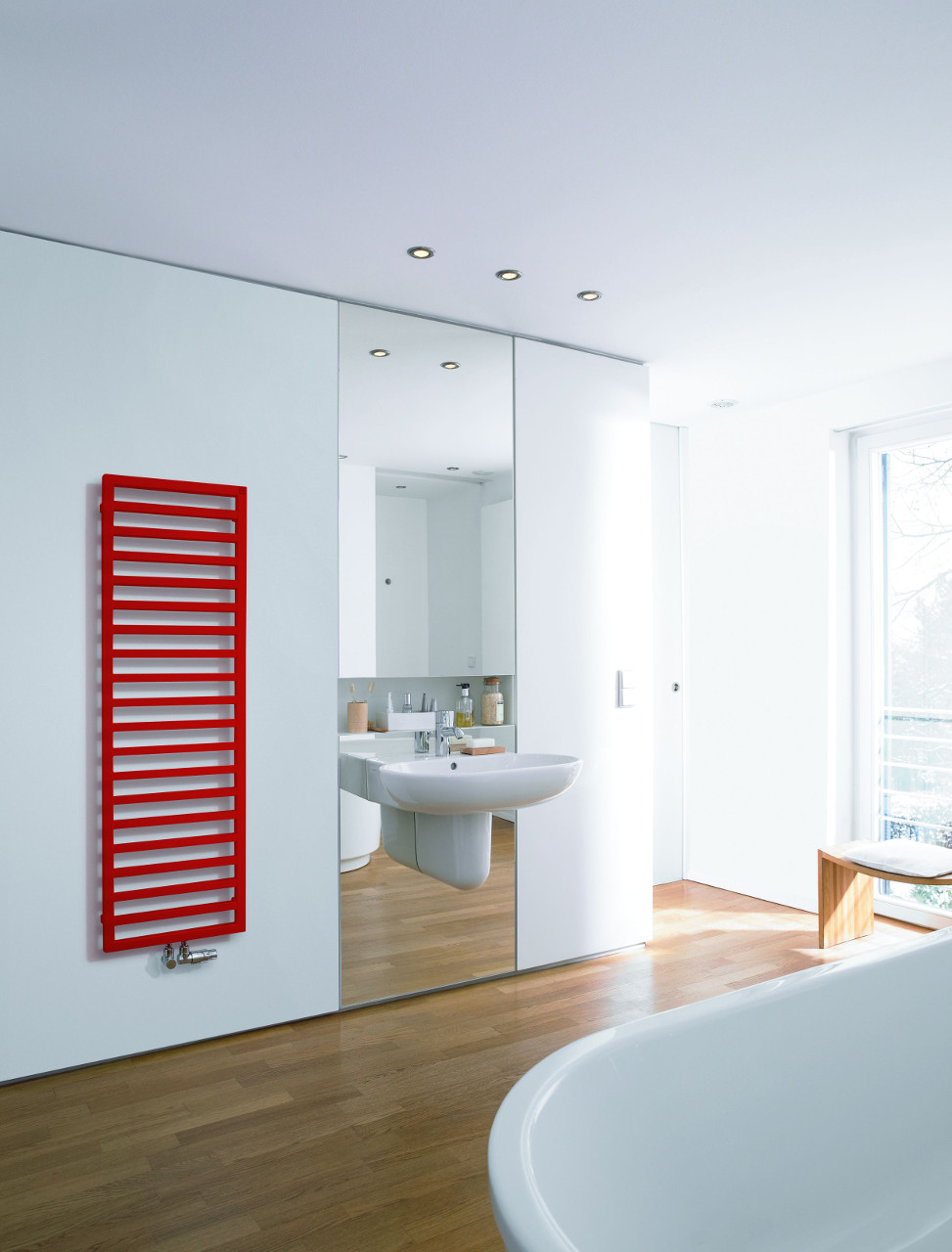 Badkamerradiator Quaro red Badkamerradiator Quaro red