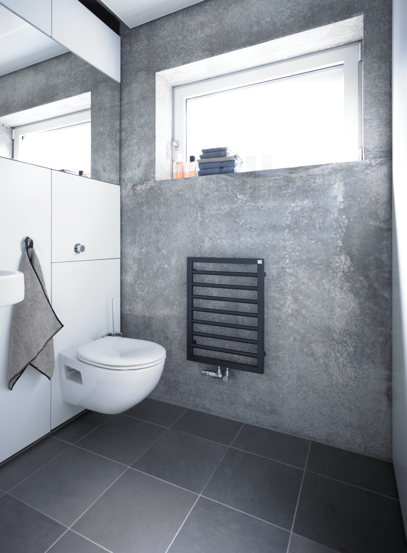 Badkamerradiator Subway black Badkamerradiator Subway black
