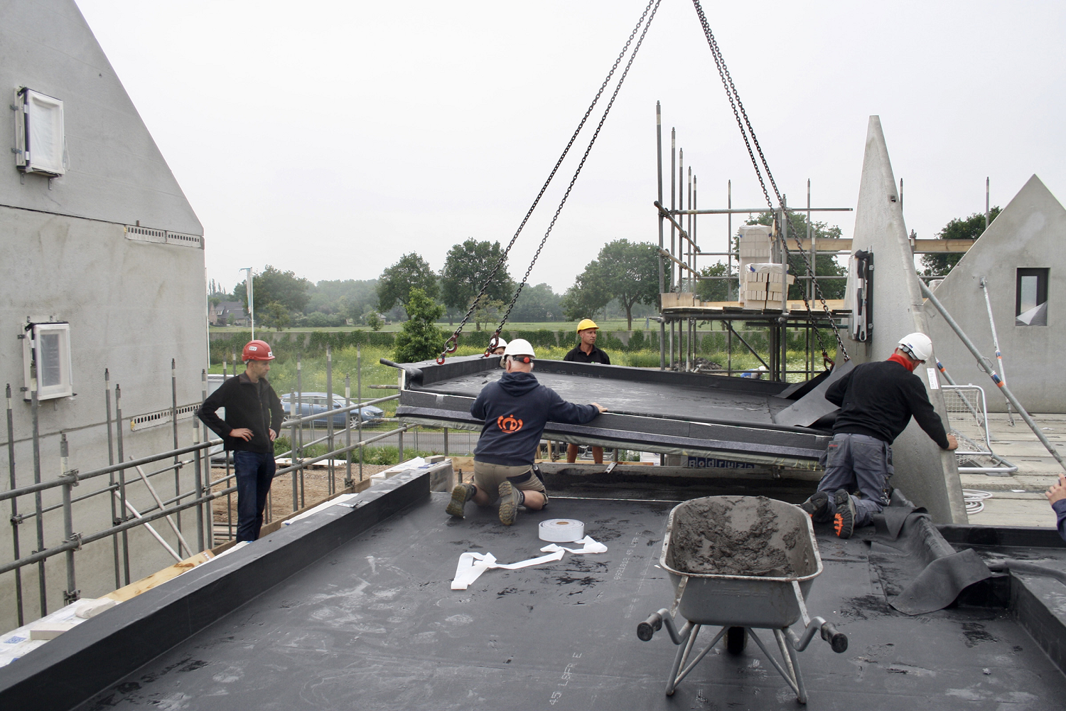 Plaatsing prefab dakelement DNN met Ytong van Xella Plaatsing prefab dakelement DNN met Ytong van Xella