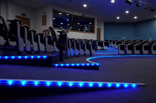Storax LED trapneuzen bioscoop