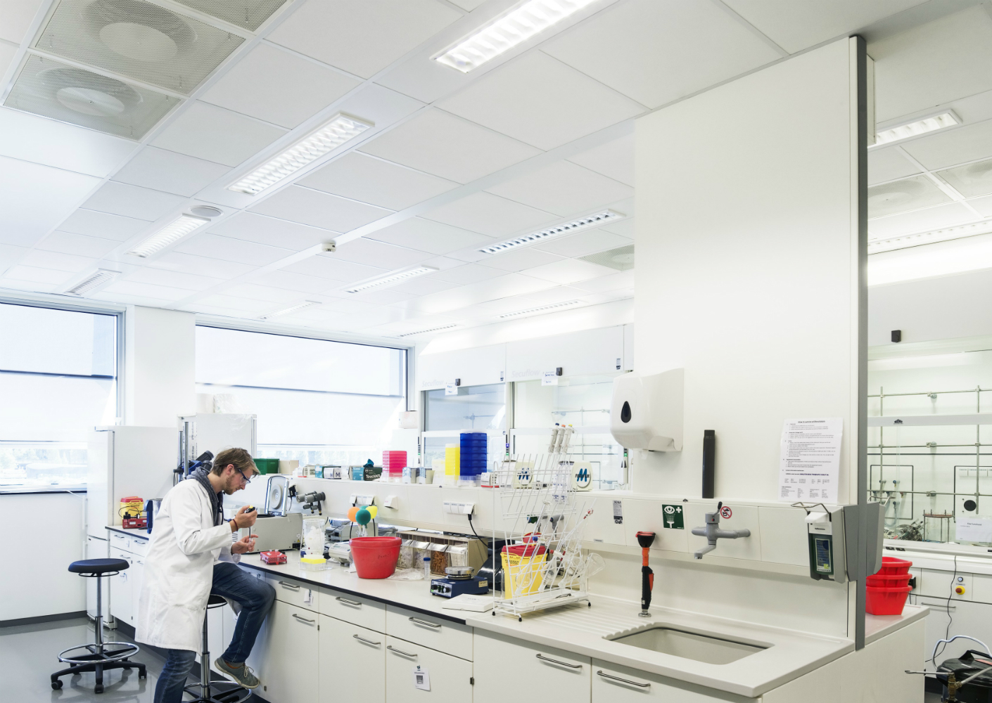 Ecophon Hygiene akoestisch plafondsysteem TU Delft Technische Natuurwetenschappen Ecophon Hygiene akoestisch plafondsysteem TU Delft Technische Natuurwetenschappen