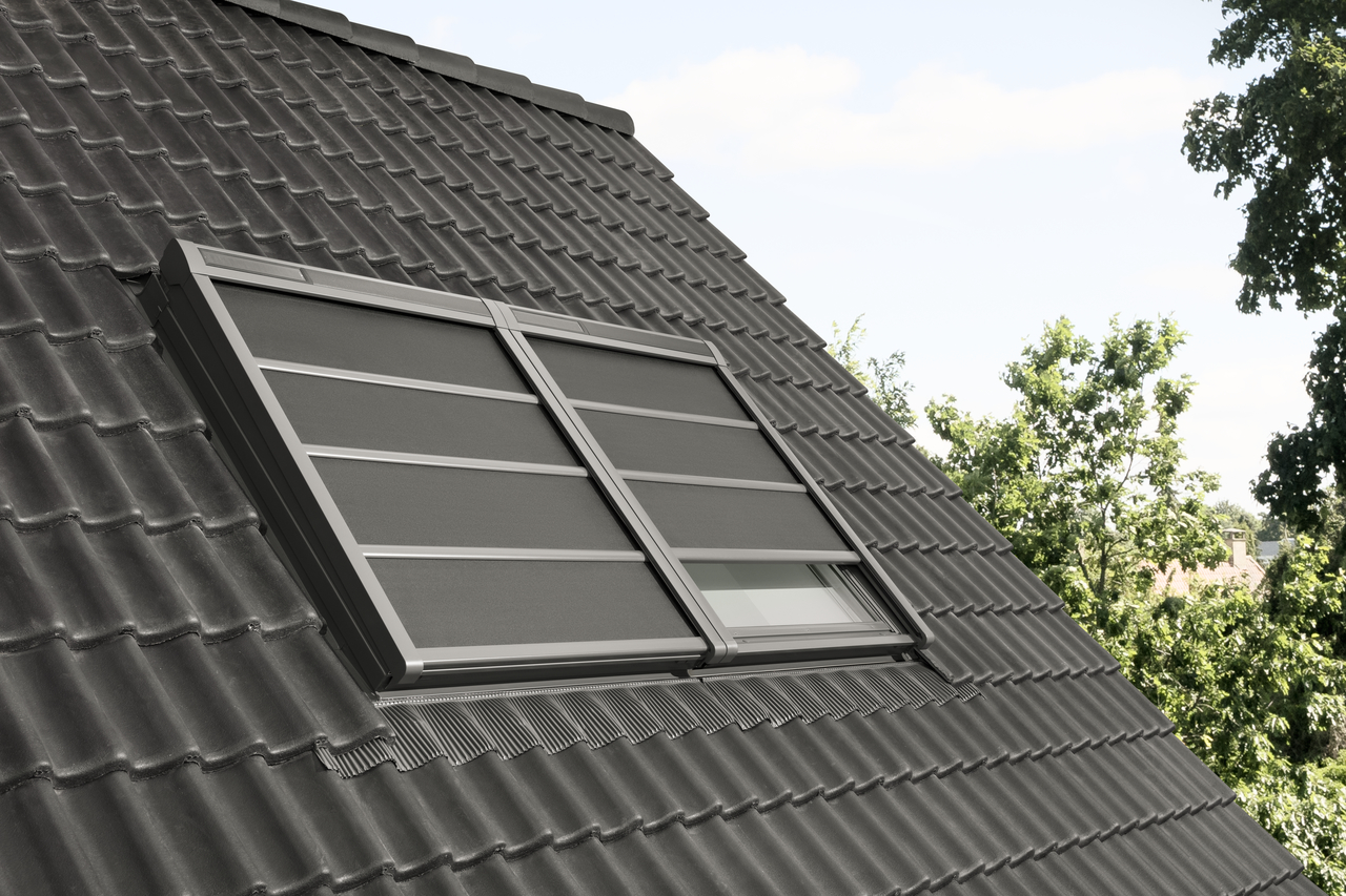Elektrisch bedienbare VELUX INTEGRA® verduisterende buitenzonwering Elektrisch bedienbare VELUX INTEGRA® verduisterende buitenzonwering