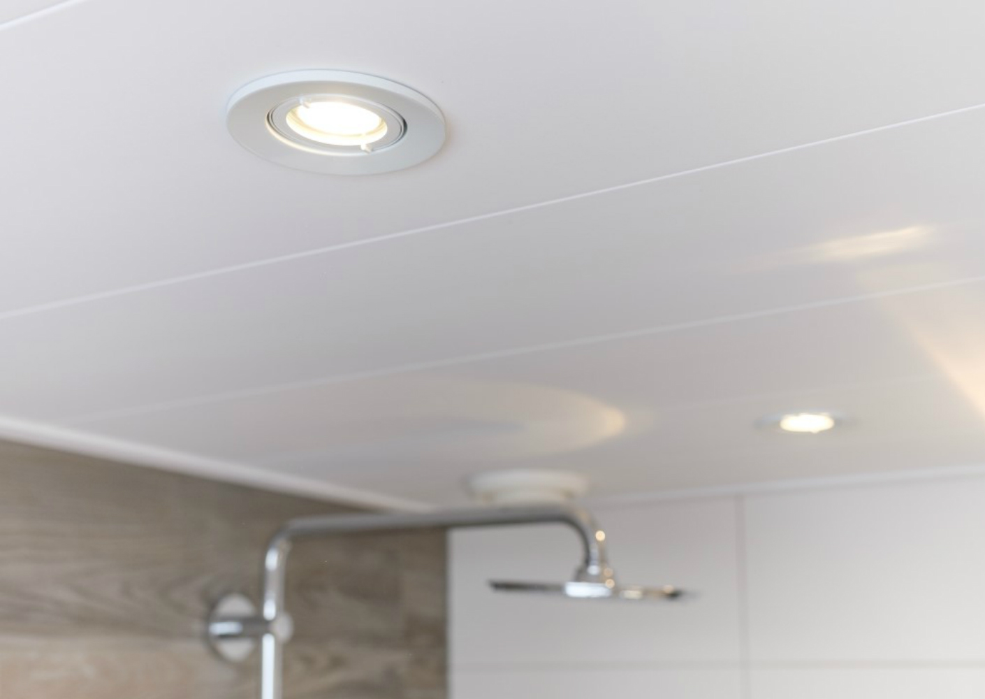 Familie Kostense blij met hun plafond Familie Kostense blij met hun plafond
