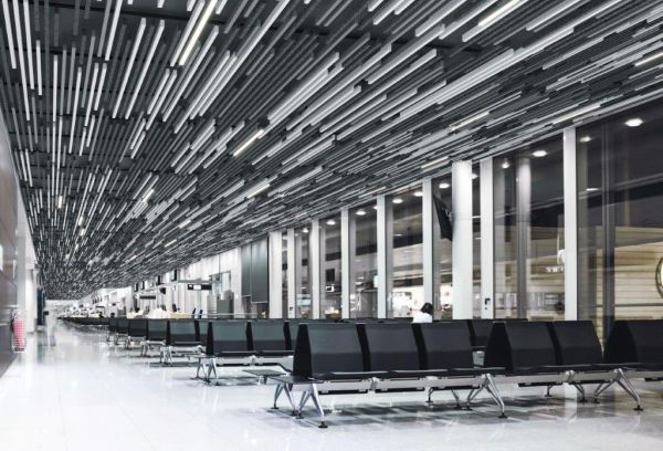 Combi-Line plafondsysteem Pause II, vertrekhal / departure lounge