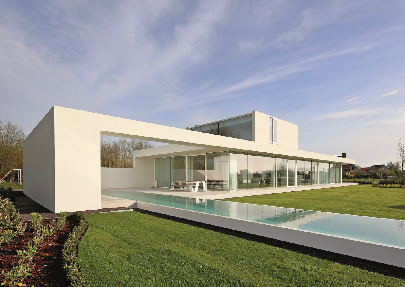 Innovatief verzonken dakrandsysteem voor minimalistische architectuur Innovatief verzonken dakrandsysteem voor minimalistische architectuur