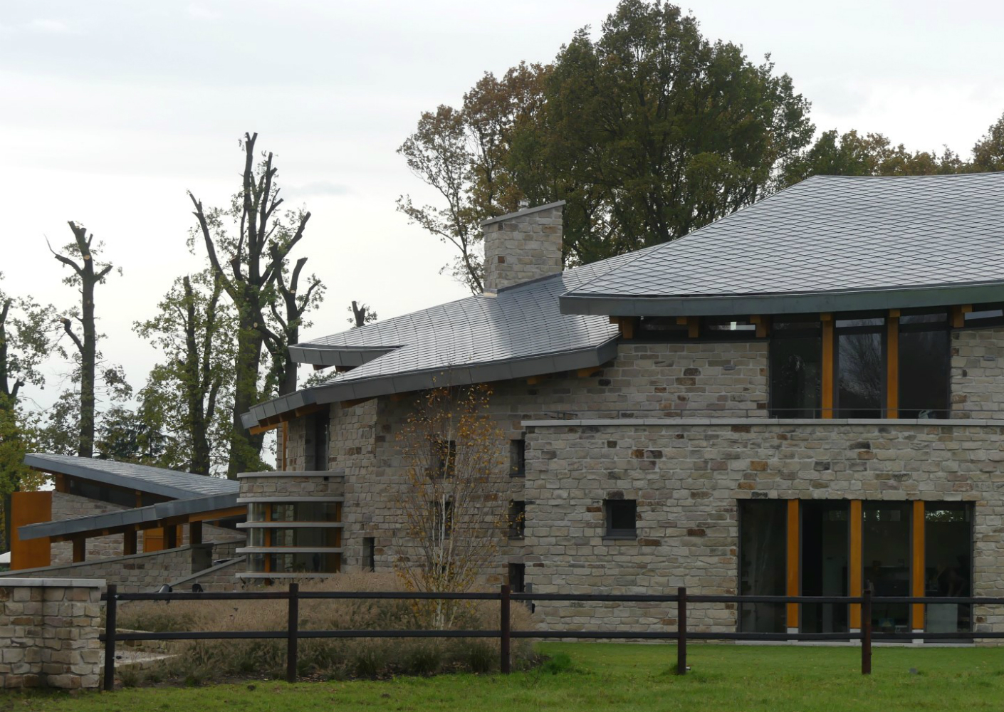 Losanges NedZink NATUREL accentueren getoogd dak