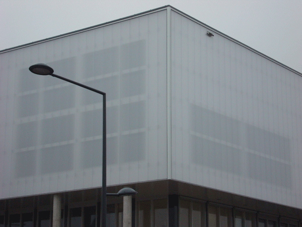 Delft polycarbonaat lichtbouwelementen als gevelbekleding