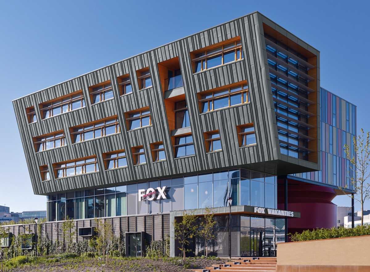 2.Park 2020, Hoofddorp RHEINZINK prePATINA graphite-grey.jpg