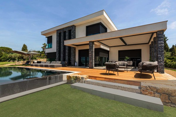 Villa met zwembad