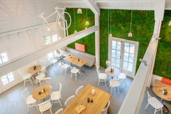 restaurant met moswanden