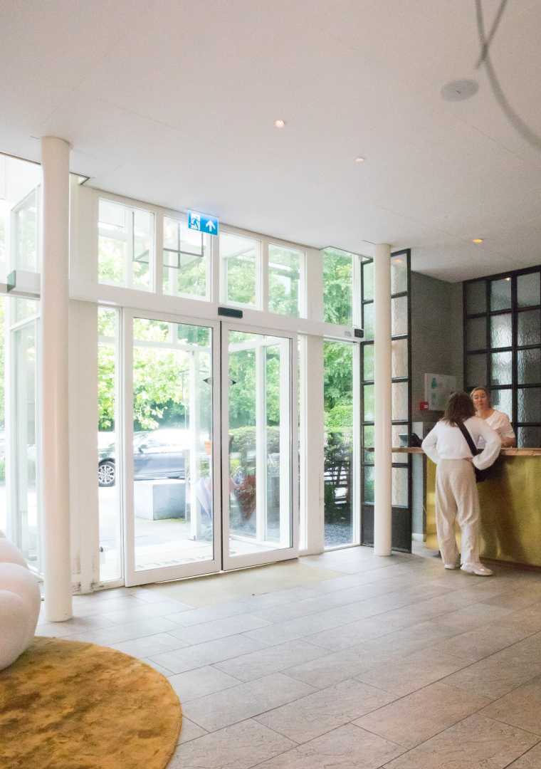 Dubbele automatische schuifdeuren BRAVURA dubbele automatische schuifdeuren