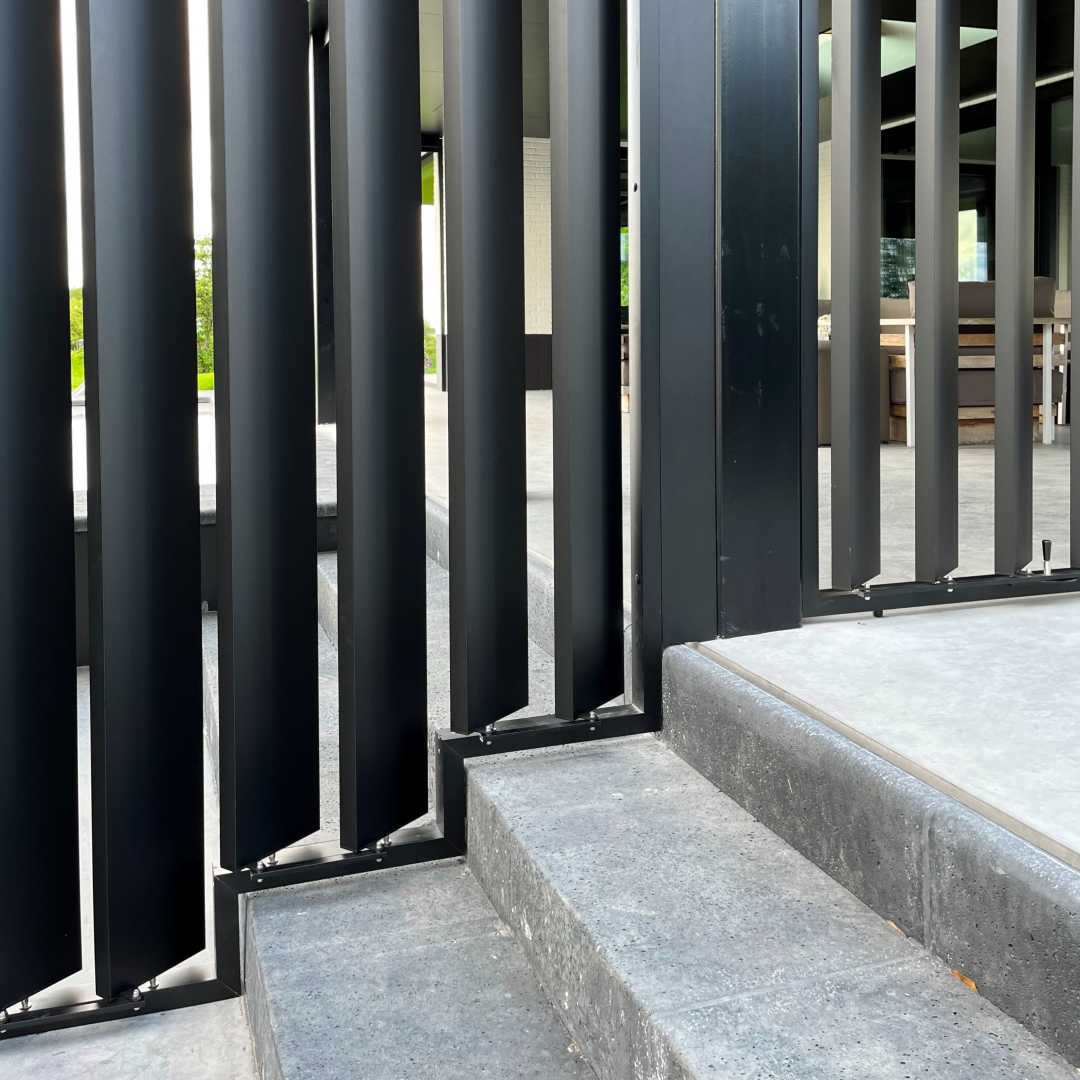 SUNSHIELD Verticale lamellen in Zevenhuizen Draaibare verticale lamellen