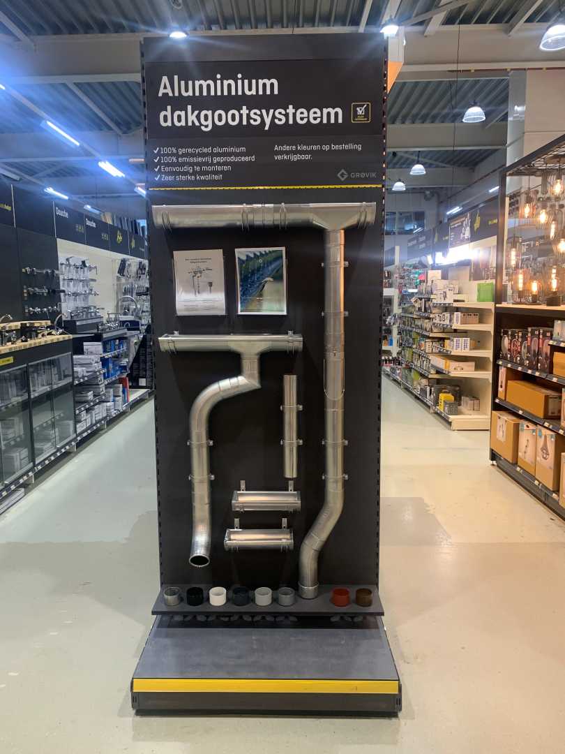 Display Grovik bij HUBO Display Aluminium dakgootsystemen