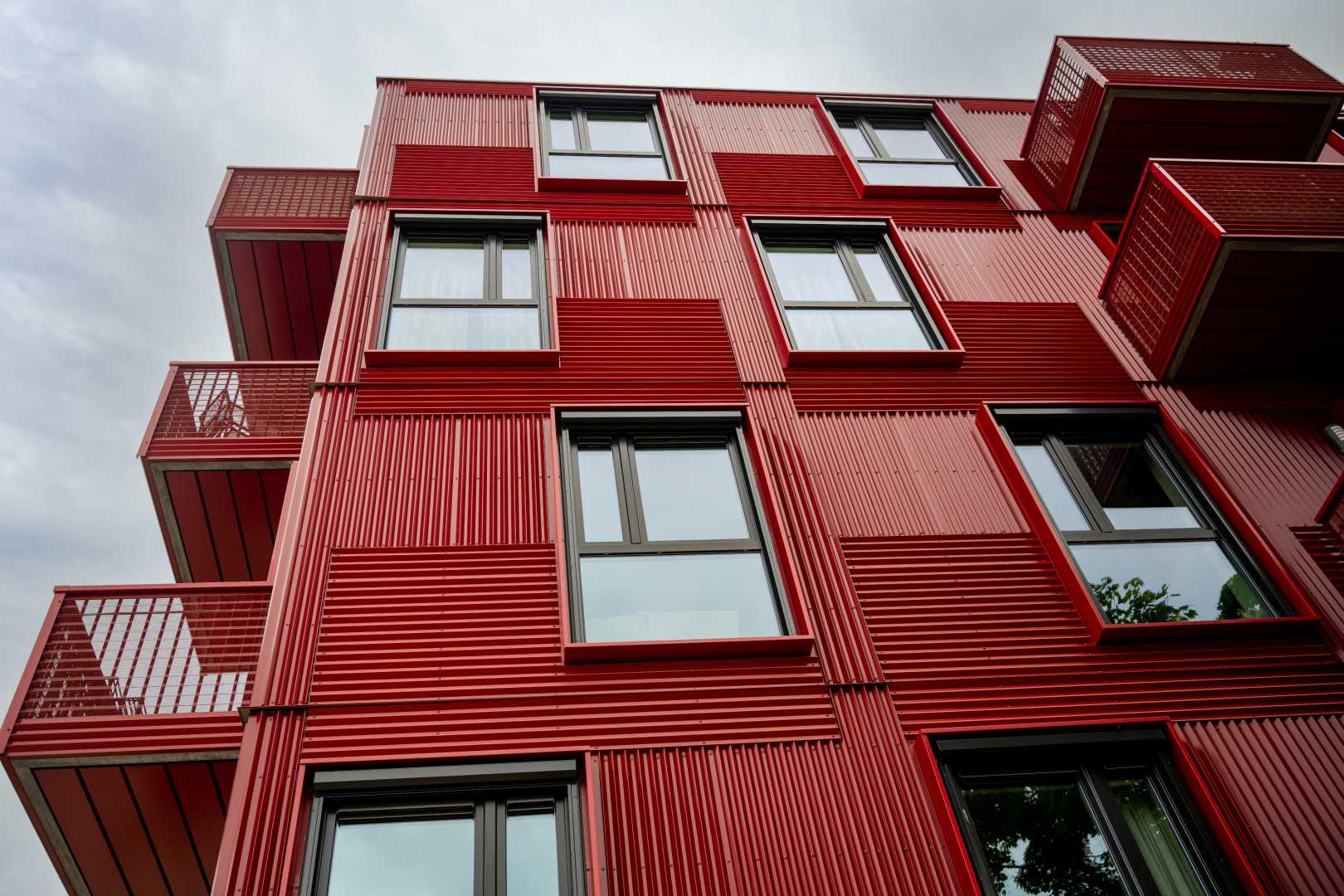 Nieuwe Dukenburgseweg 21 - Nijmegen - Rood Rode prefab gevel