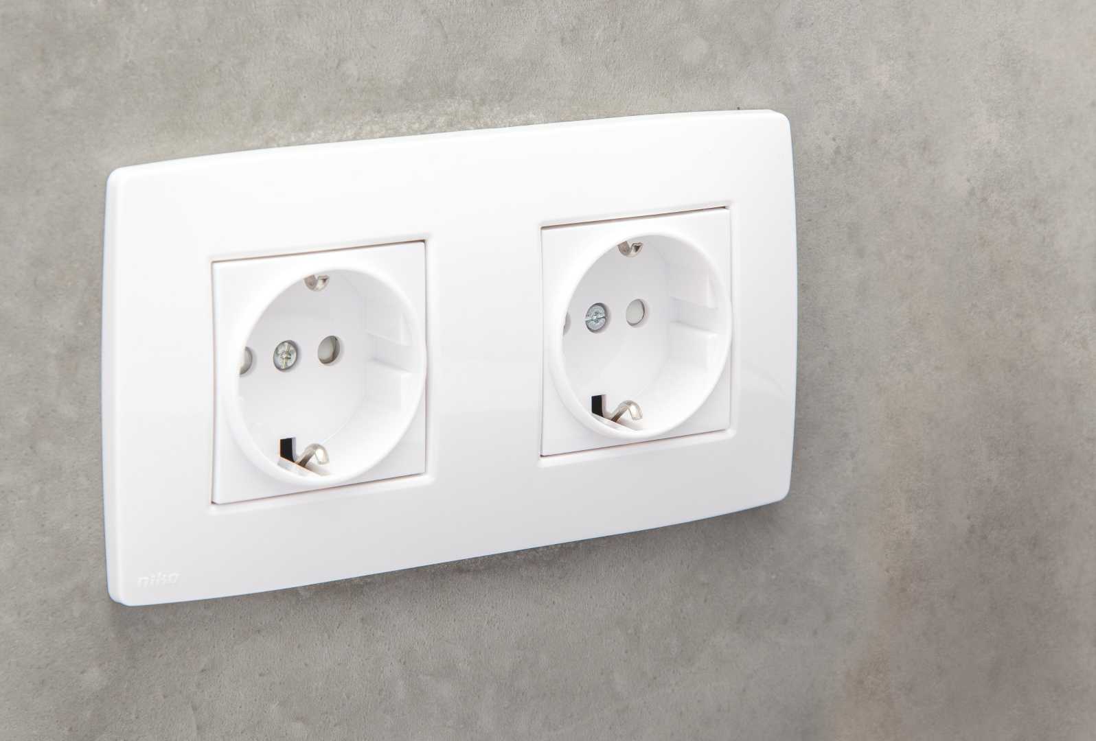 Pull & Play stap 5 Wandcontactdoos met kap