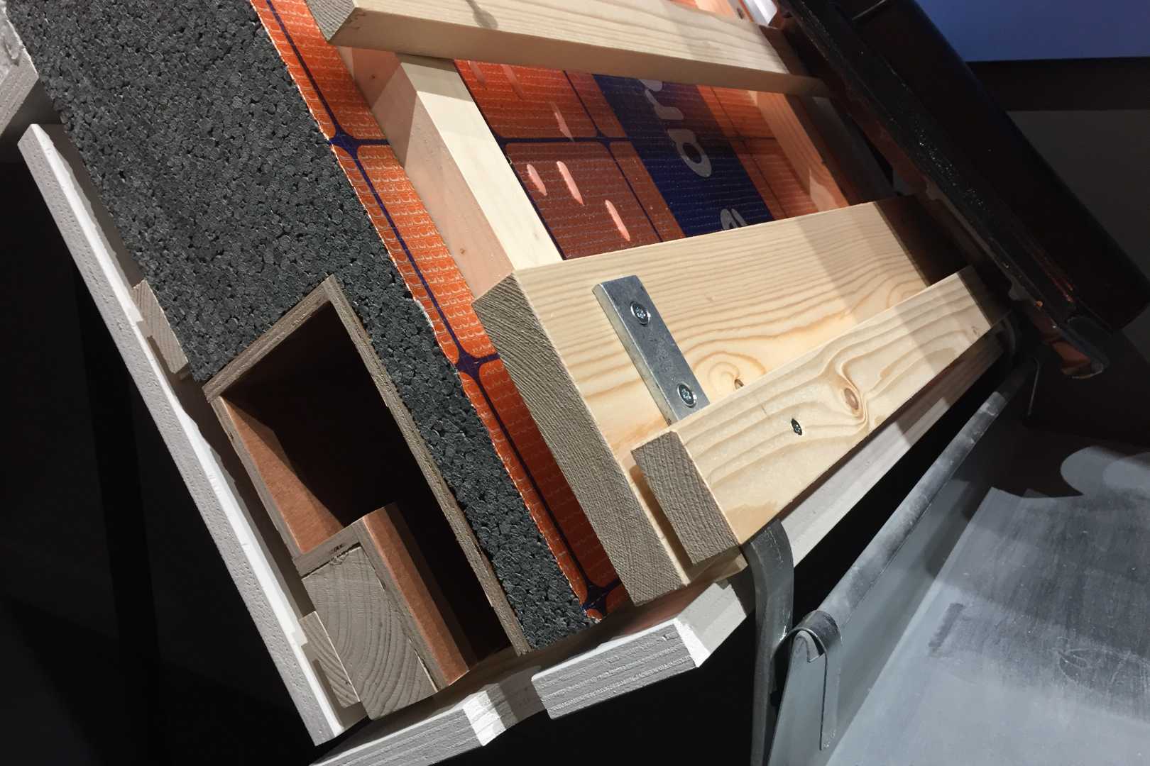 Avi-nestkast Nestkast in een geisoleerd dak