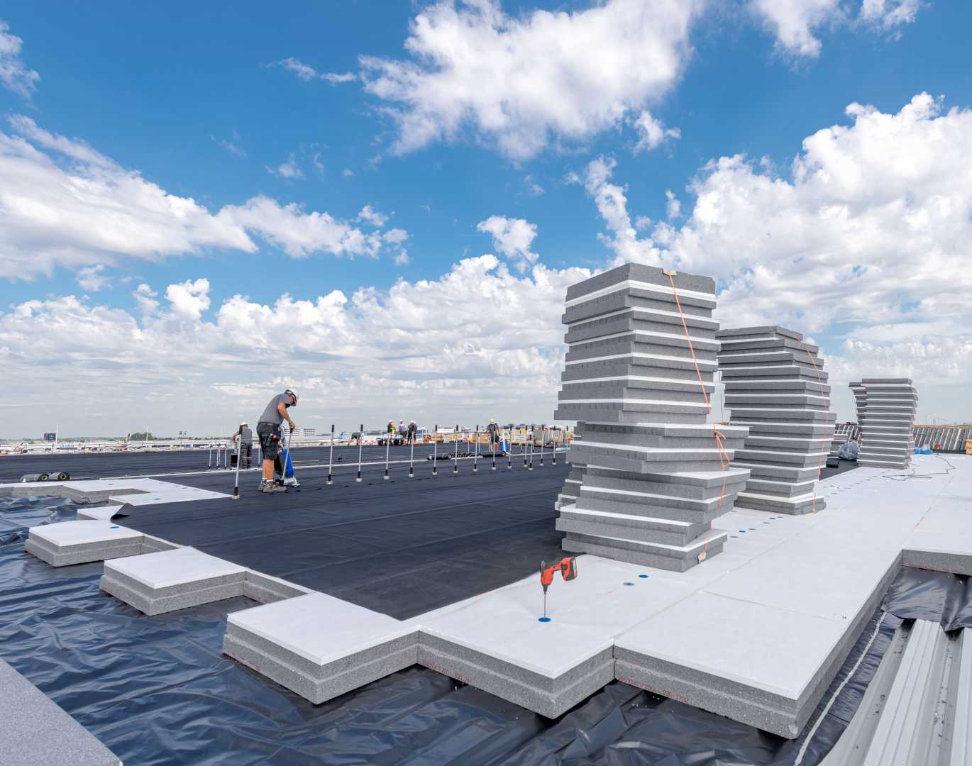 Aanbrengen van dakisolatie