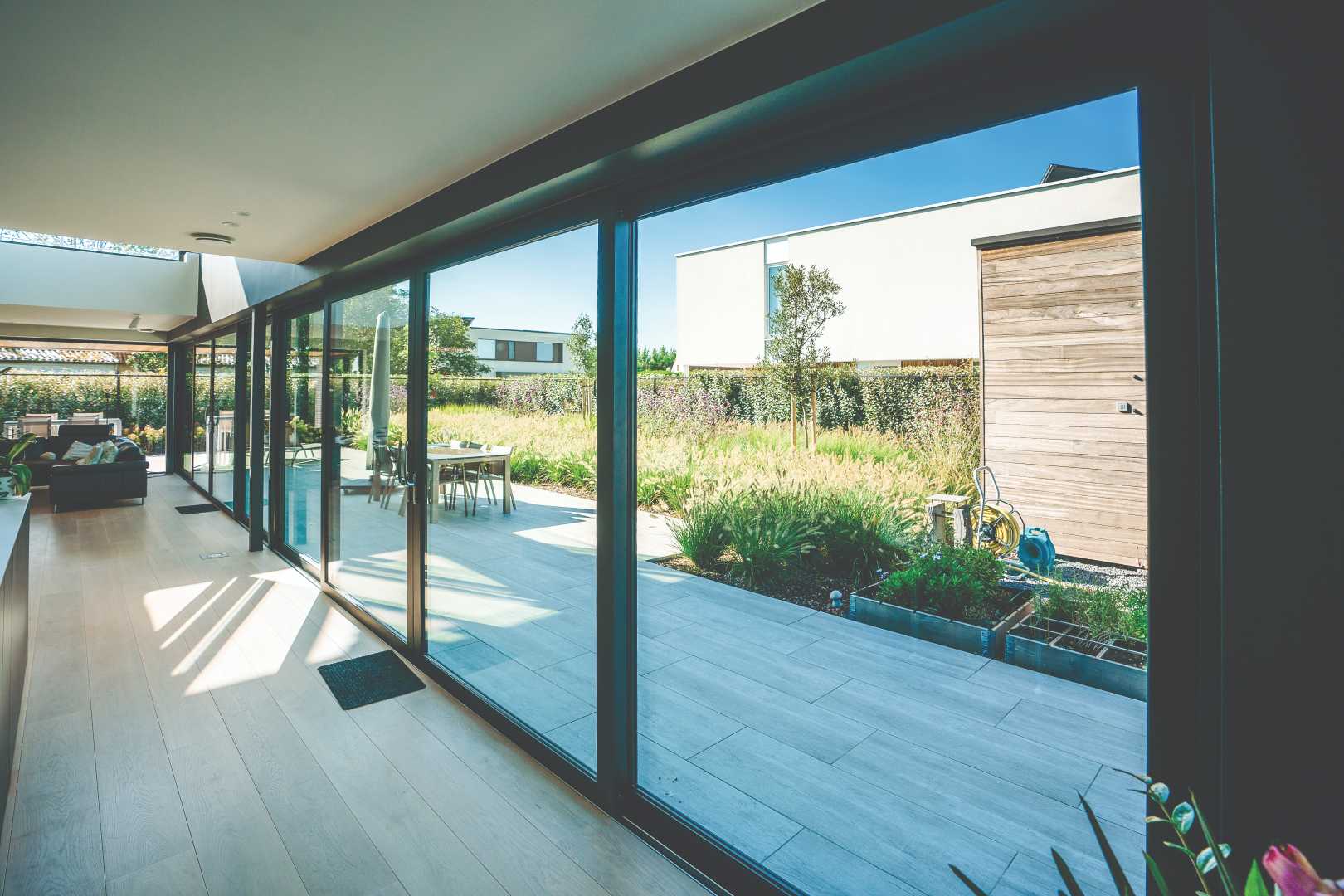 schuifpui met grote glasoppervlakten