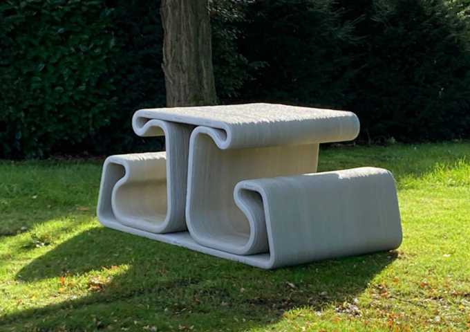 3D geprintte picknicktafel 3D geprintte picknicktafel