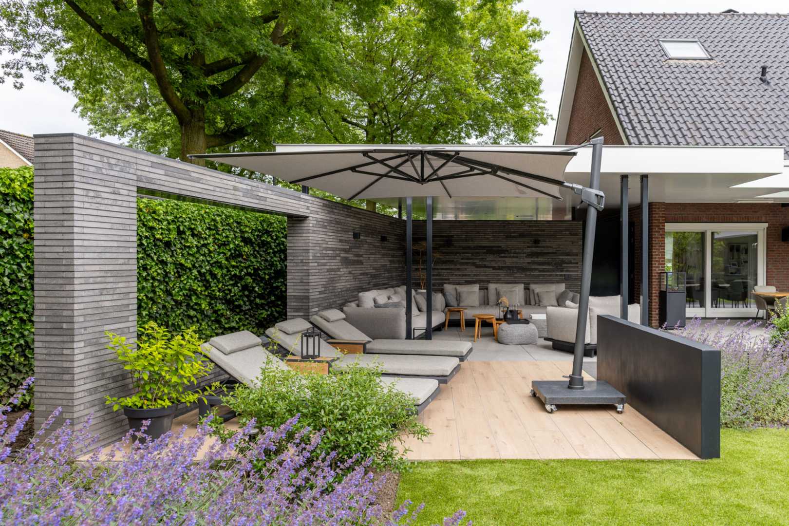 huis met steenstrips