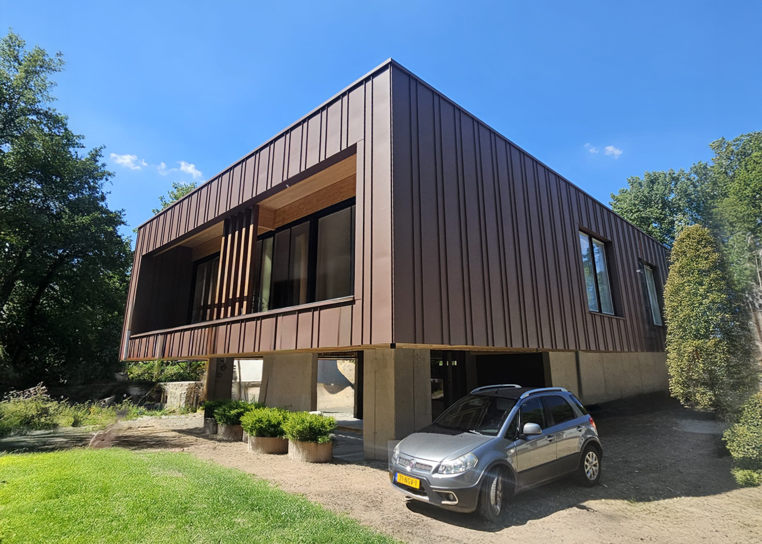 woning met zinken gevel