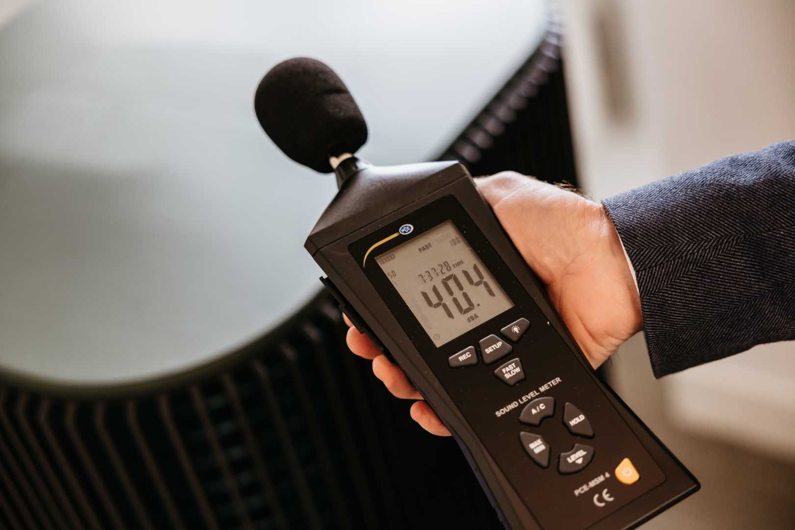 Eneco en Whspr starten pilot met innovatieve stille warmtepomp