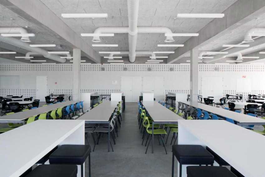 De! Kunsthumaniora - Antwerpse middelbare school De! Kunsthumaniora - Antwerpse middelbare school