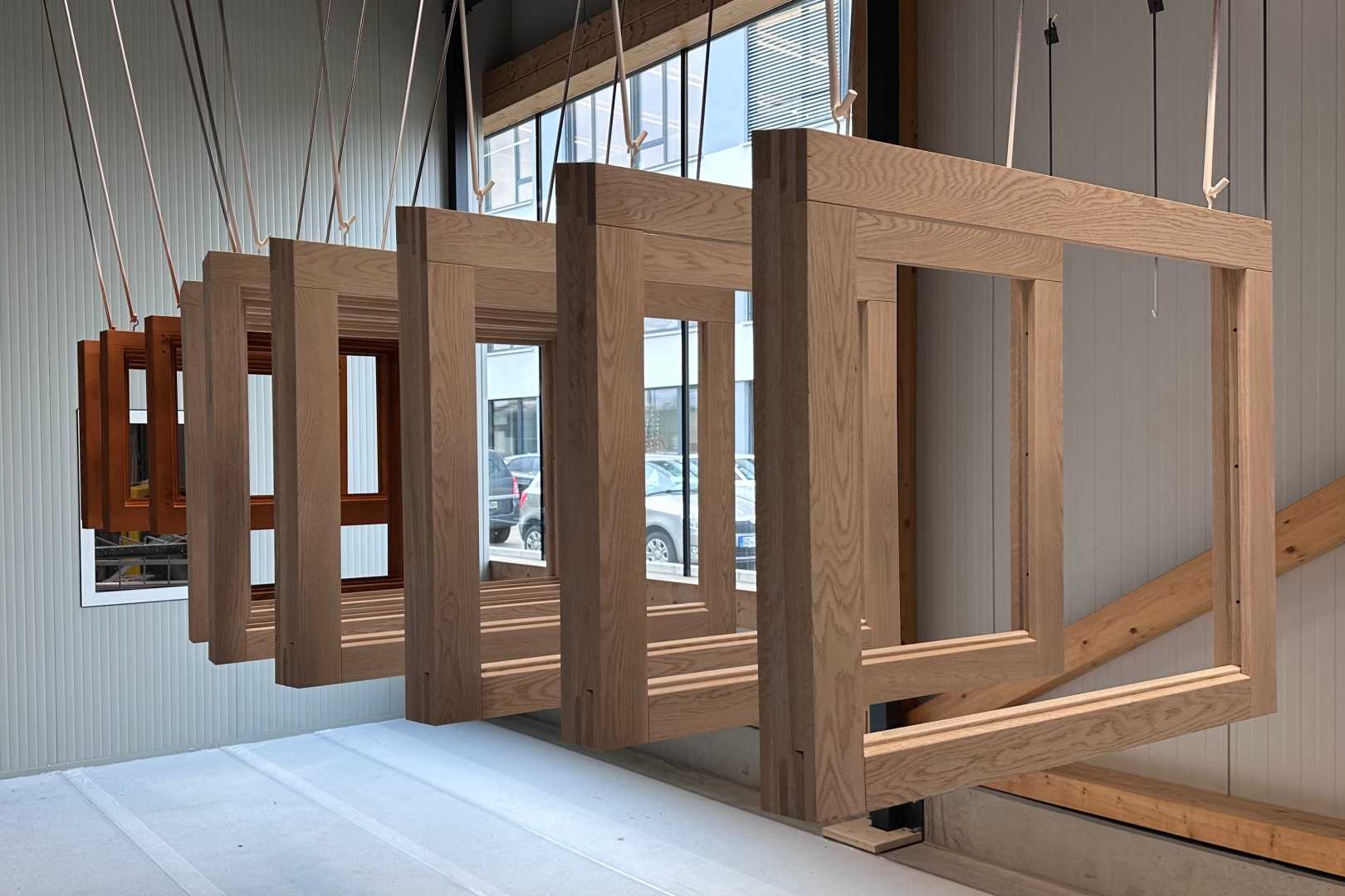 Nieuwe spuitbare grondlak van ADLER: efficiënt kozijnen coaten voor het mkb