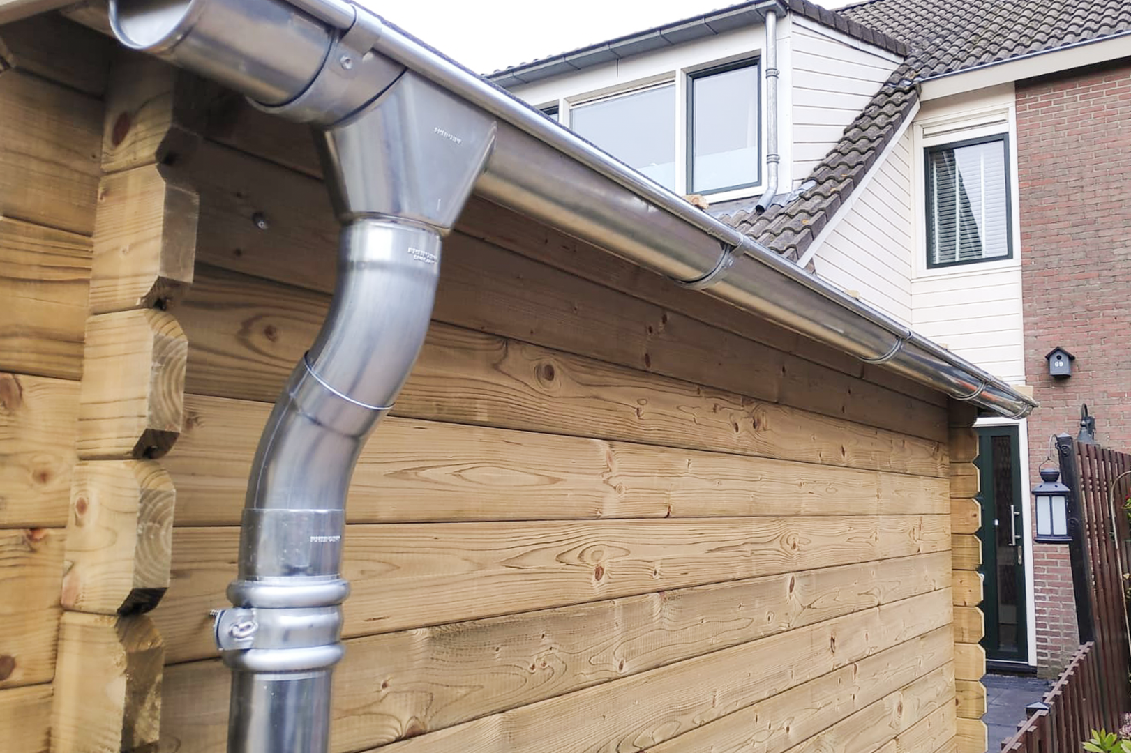 zinken dakgoot schuur