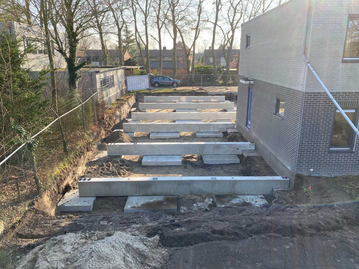 Prefab funderingselementen voor een aanbouw