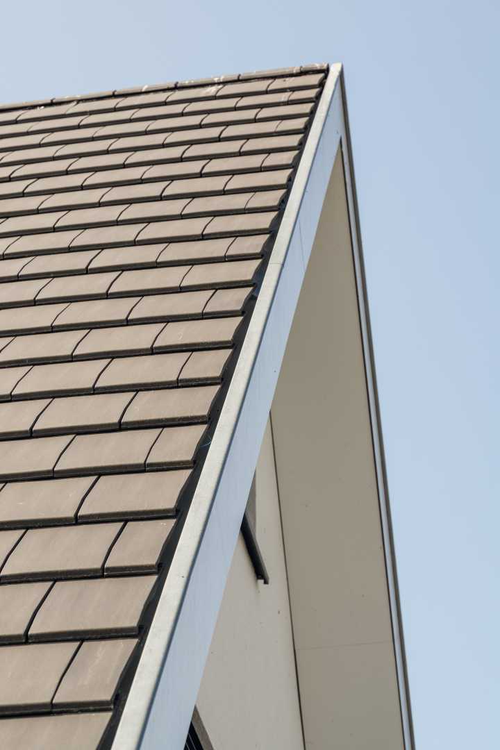 Rockpanel dakafwerking in combinatie met lijen Rockpanel dakafwerking in combinatie met lijen
