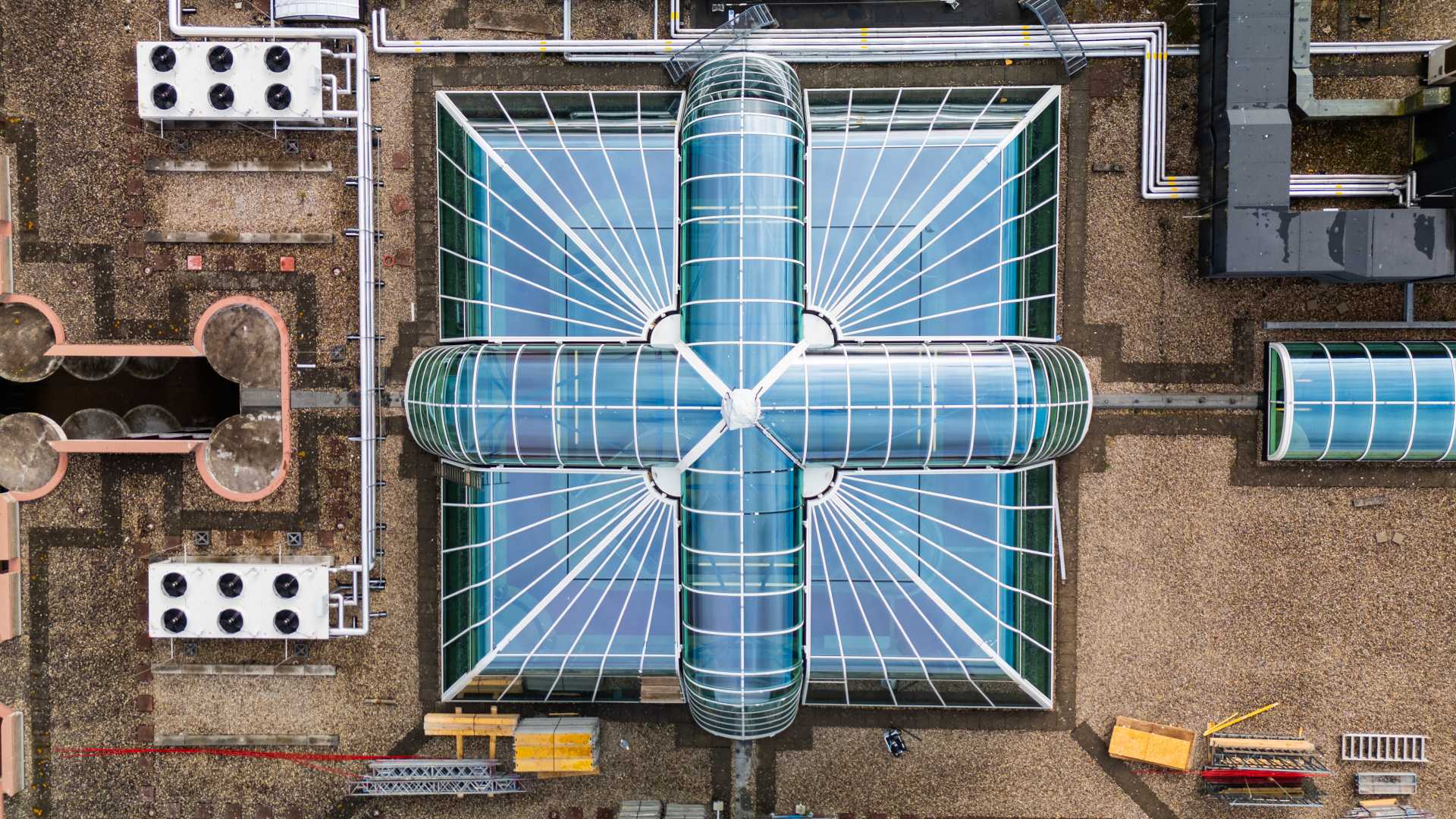 Kingspan Light+Air - Universiteit Leiden bovenaanzicht glazen dak