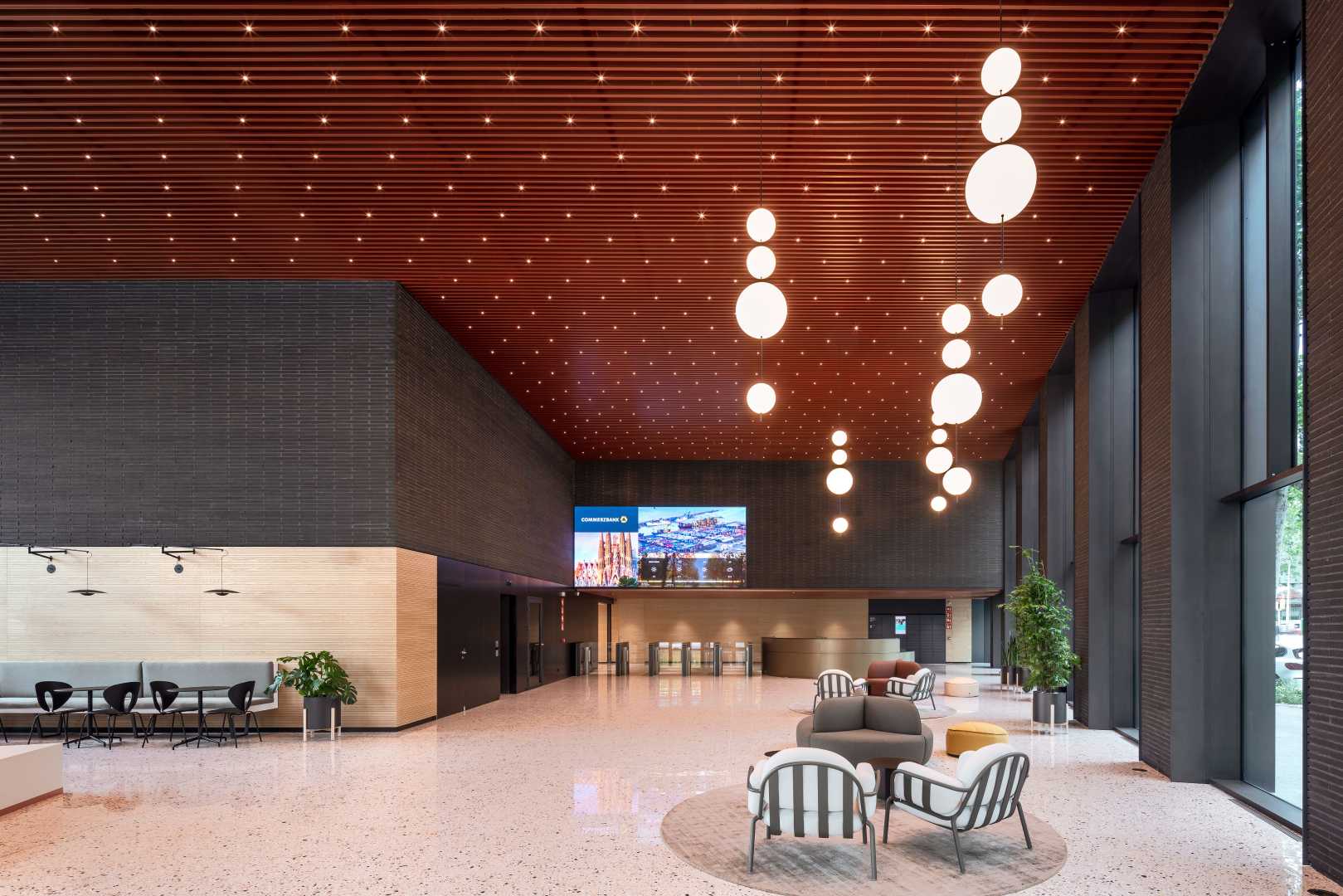 Luxalon®: Maximale veiligheid Project: Calle Badajoz, Barcelona, Spanje