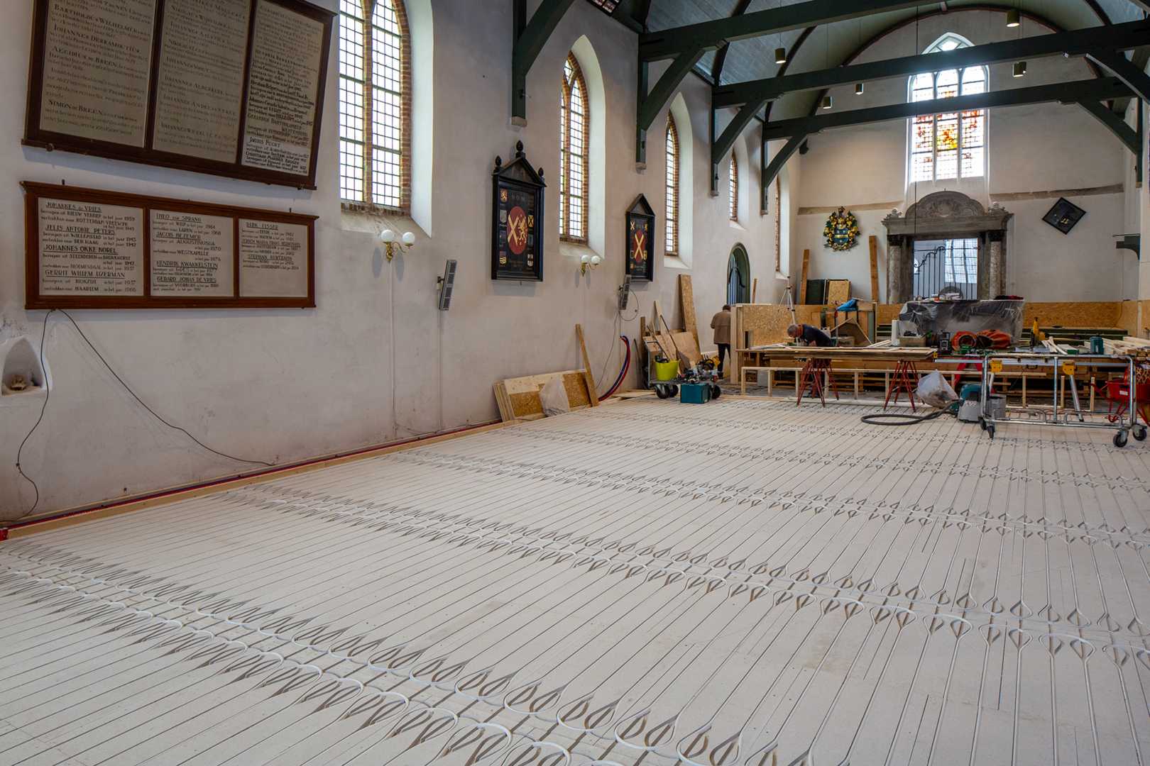 Innovatieve klimaatoplossing in historisch jasje: demontabele vloerverwarming voor Grote Kerk Beverwijk
